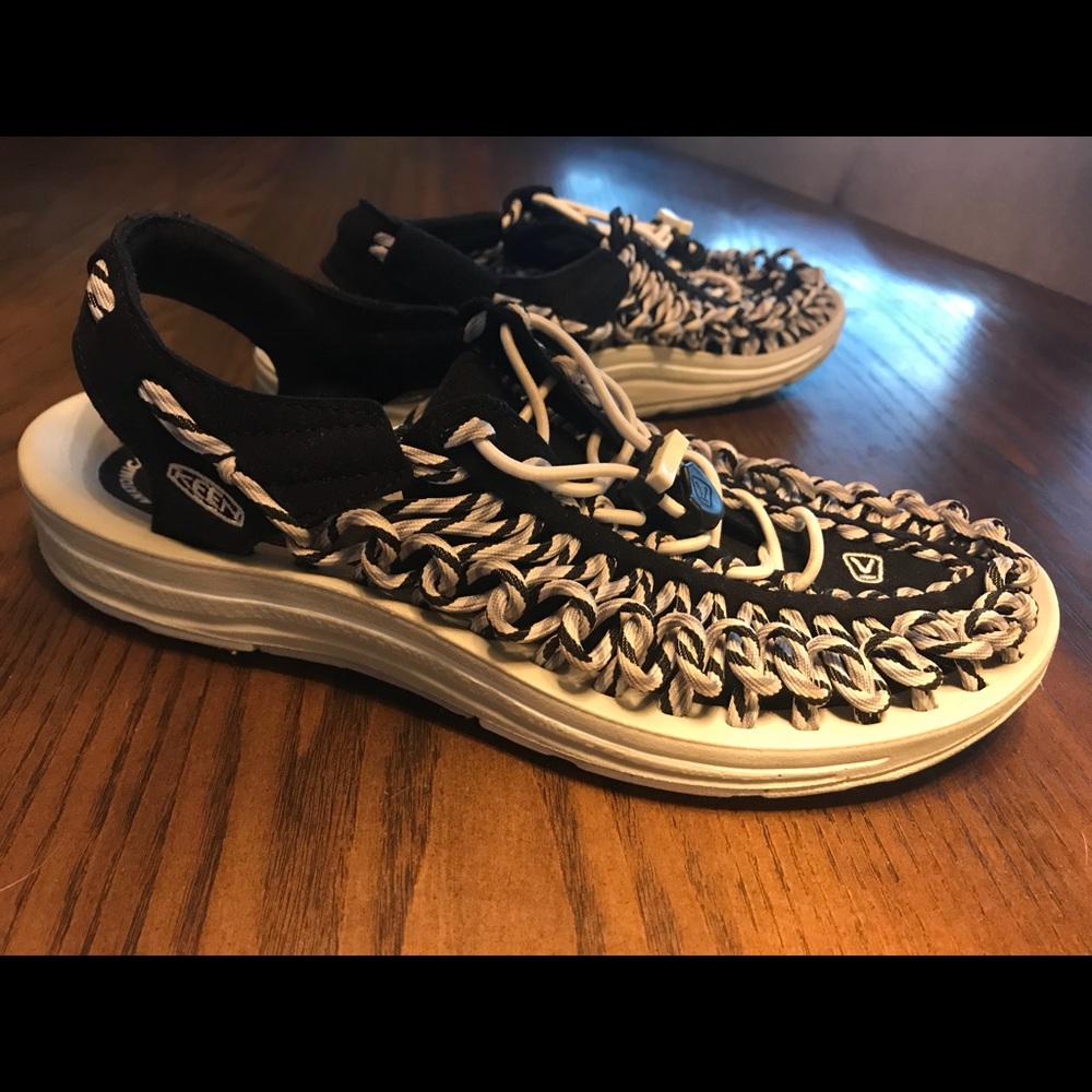 Keen athlete sandals.